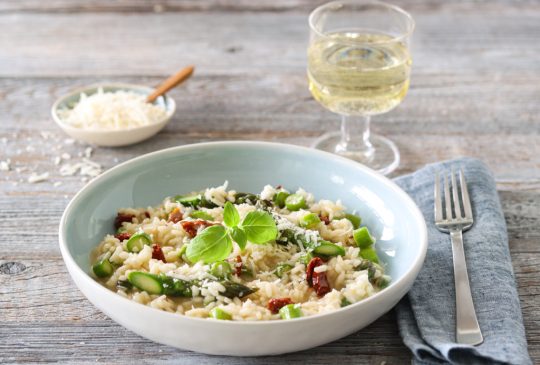 Image: RISOTTO MED ASPARGES OG TOMAT